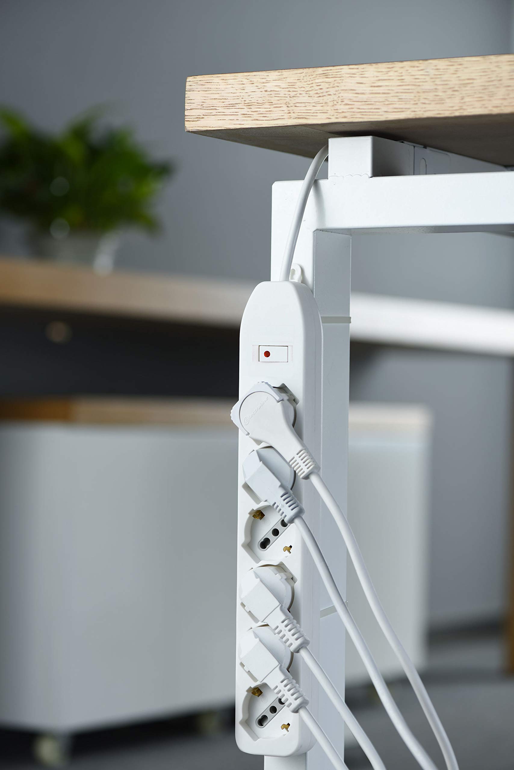 PRISE MULTI BY-PASS SCHUKO + ELECTRALINE THERMIQUE BLANCHE PLACES 6 2P+T 10A N°XMMQ 3X0,75 MT 1,5 - 2