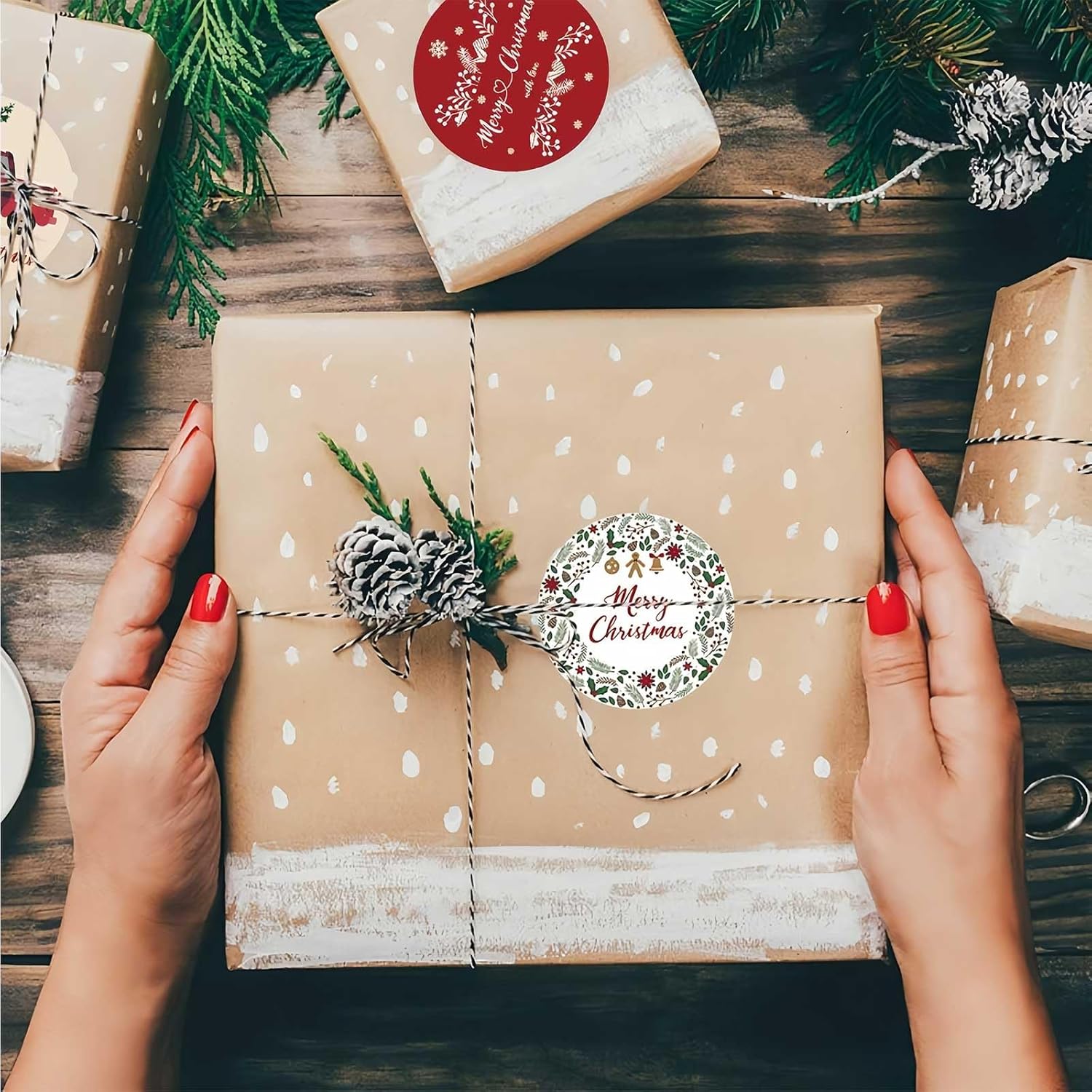 Autocollants Cadeau de Noël, 500PCS Étiquettes Autocollantes de Noël 2.5cm - 2