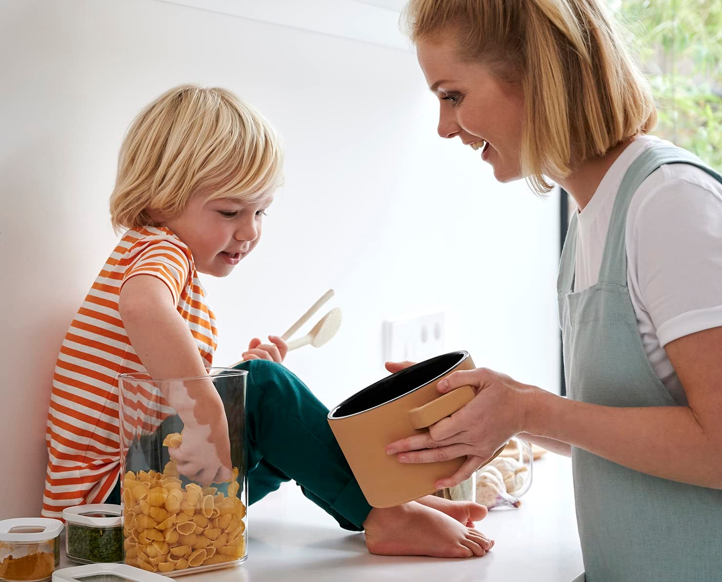 Mepal - Set di 4 pezzi - Contenitori Plastica per Alimenti con Coperchio - Organizzatori da Cucina - Trasparente, Impilabili & Ermetici - 4 x 1000 ml - 4