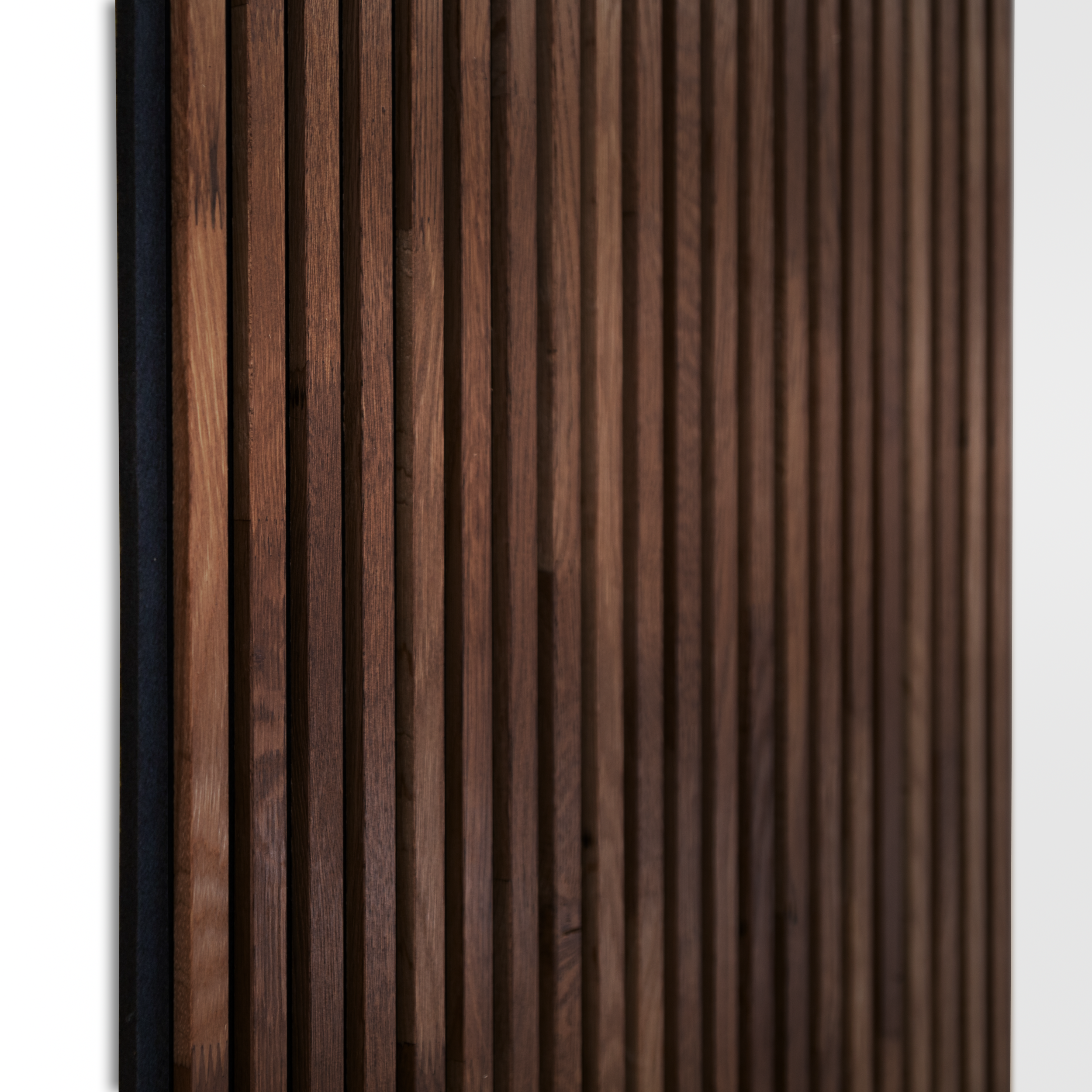 Panneau Tasseau Acoustique en Bois - Bois de Bouleau Massif - 2400x600mm - Lattes 18mm, Support en Feutre Noir - 3