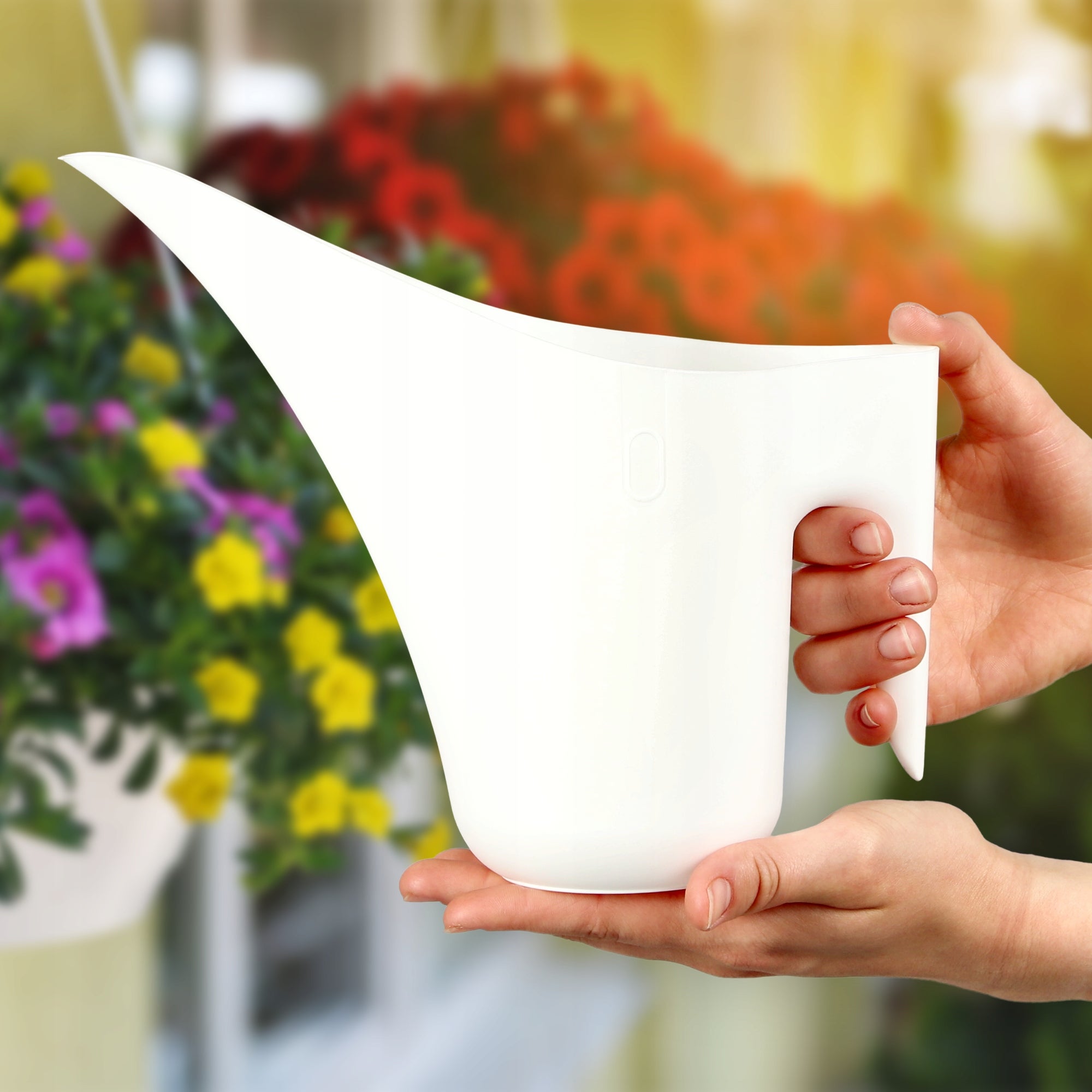 KADAX Arrosoir de 1,2 l - Arrosoir en plastique à col long - Pour plantes d'intérieur - Arrosoir de jardin - Blanc - 3