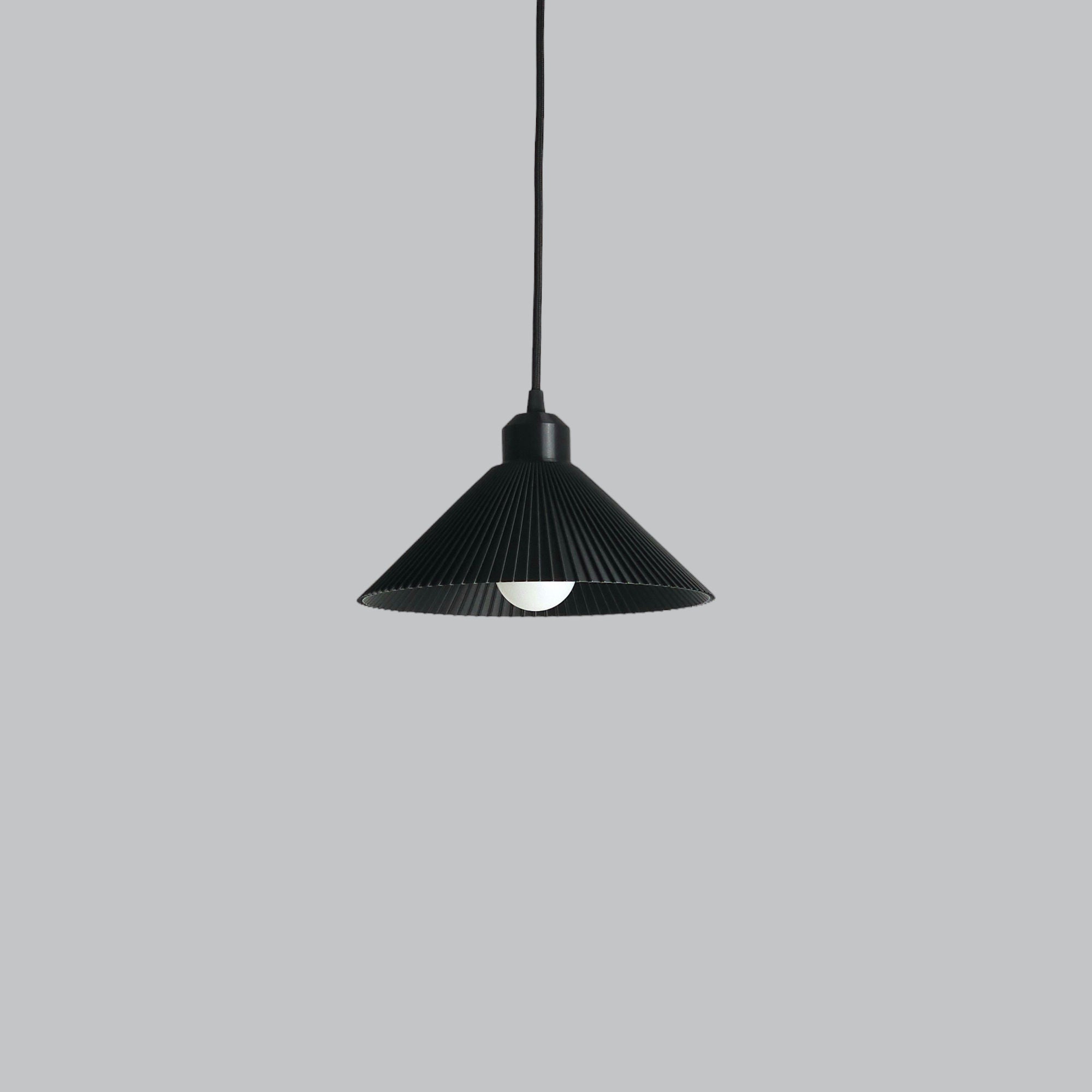 Candeeiro de teto modelo COLT NNN Preto /cabo preto/flor preta - 6