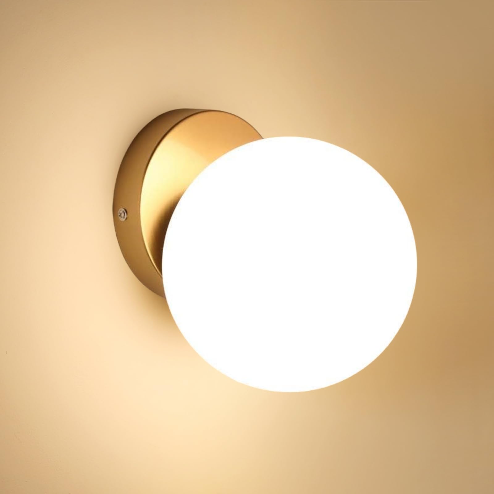 Nowoczesny kinkiet, kinkiet E27 kula, lampa ścienna wewnętrzna klosz szklany 15 cm do sypialni, bez żarówki, złoty