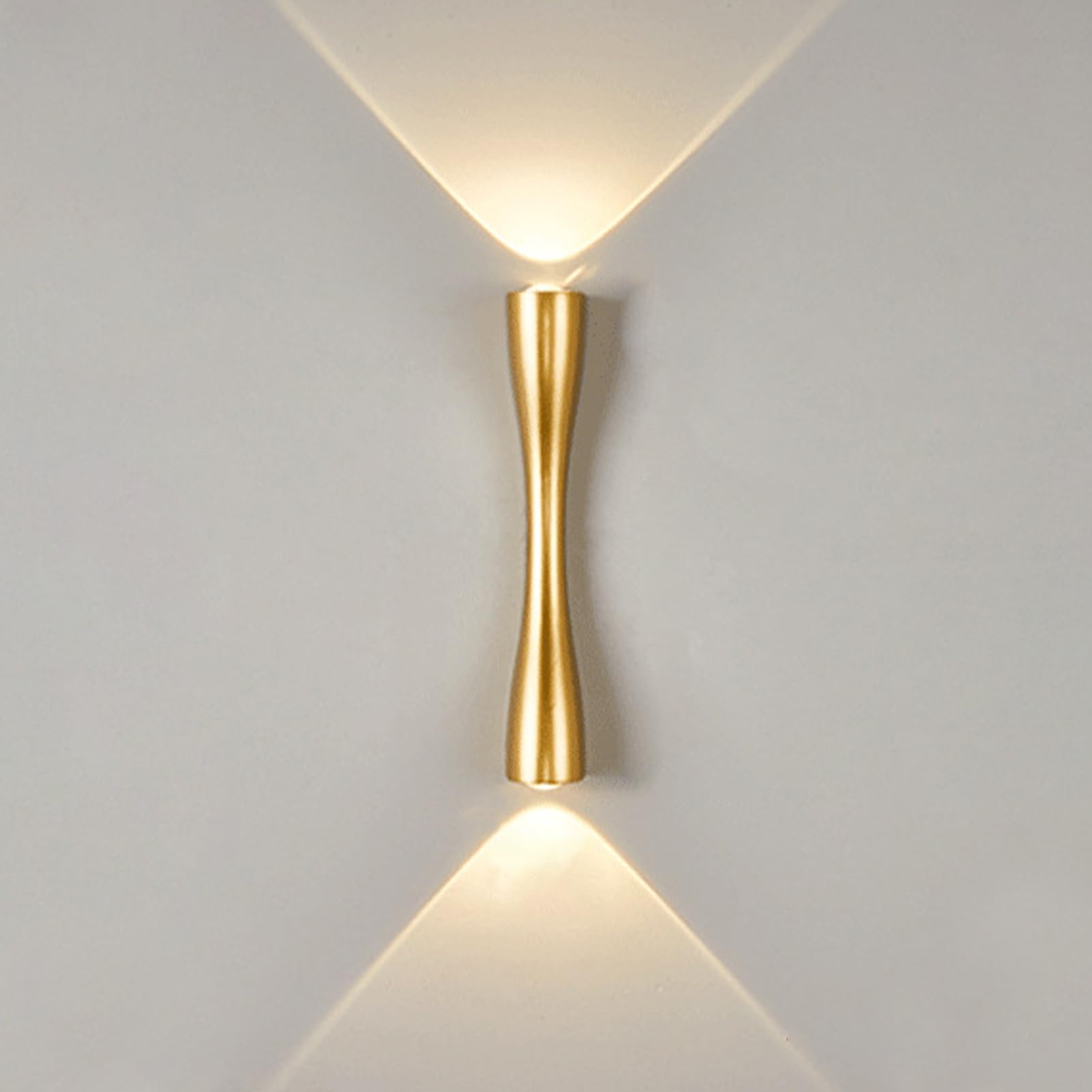 Wodoodporny kinkiet LED w kształcie długiej trąbki, minimalistyczny kinkiet LED tworzący nastrój, 220V, 24cm, 6W, ciepłe światło