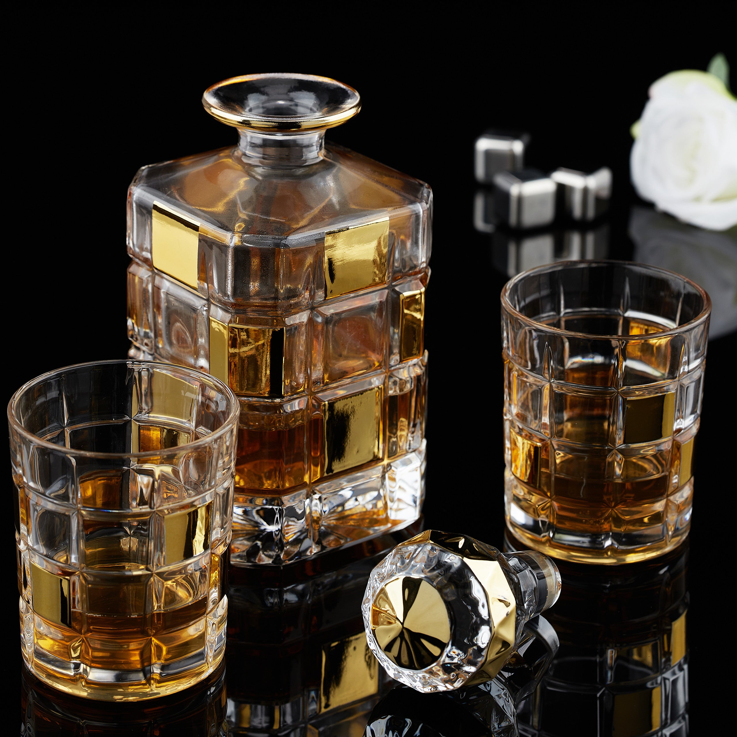 Set Verres à Whisky 4x330ml Avec Carafe 650ml Relaxdays - Coffret Cadeau Élégant