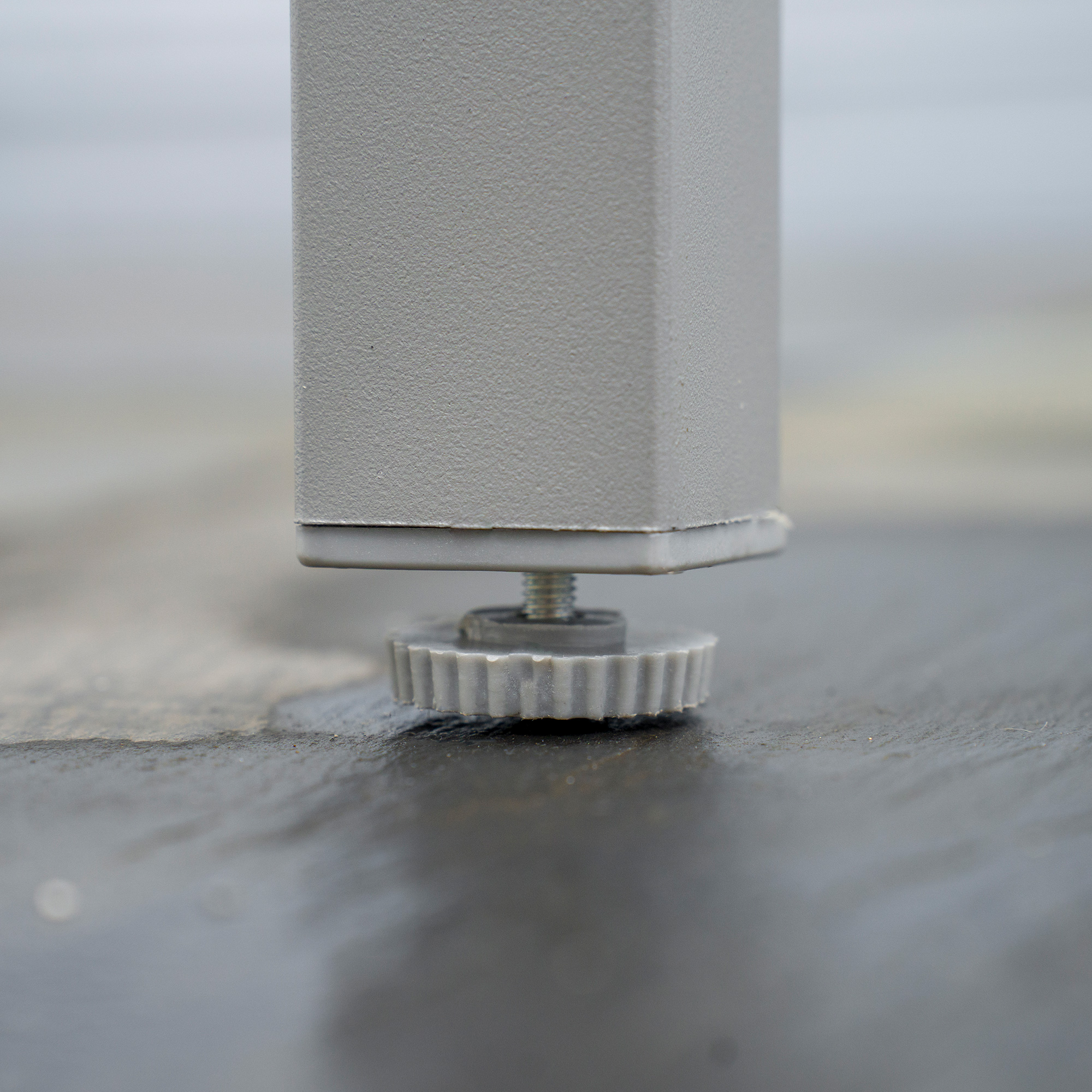 Outsunny Set da Giardino con Tavolo in Vetro Temperato e 6 Sedie con Tessuto a rete, Grigio - 9