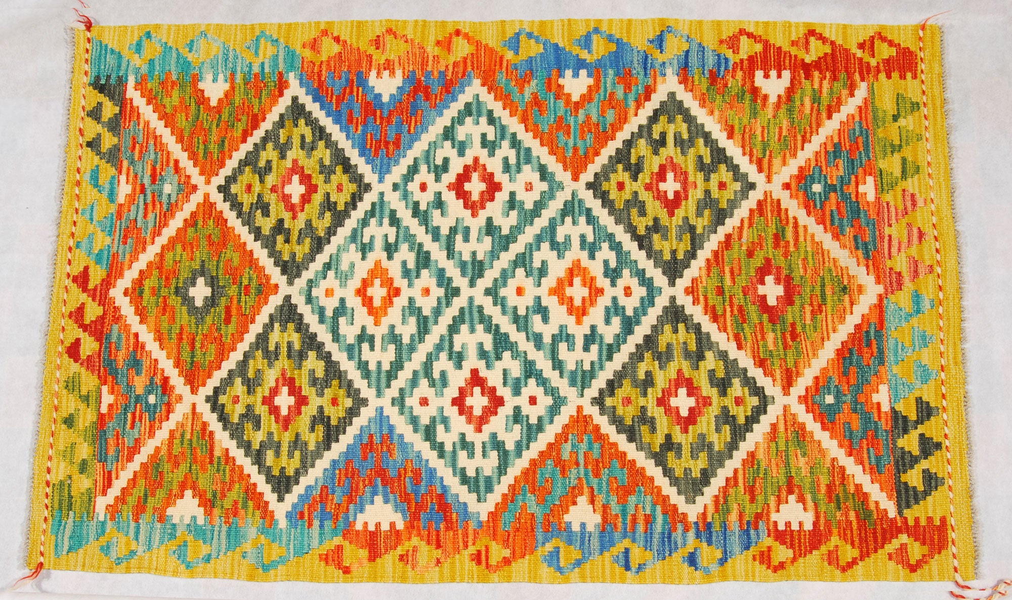 Oryginalny ręcznie robiony dywan, wymiary: 133x83, z certyfikatem autentyczności GalleriaFarah1970
