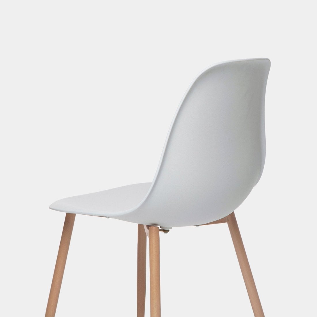 Chaise en polypropylène blanc avec pied naturel Nina - 6