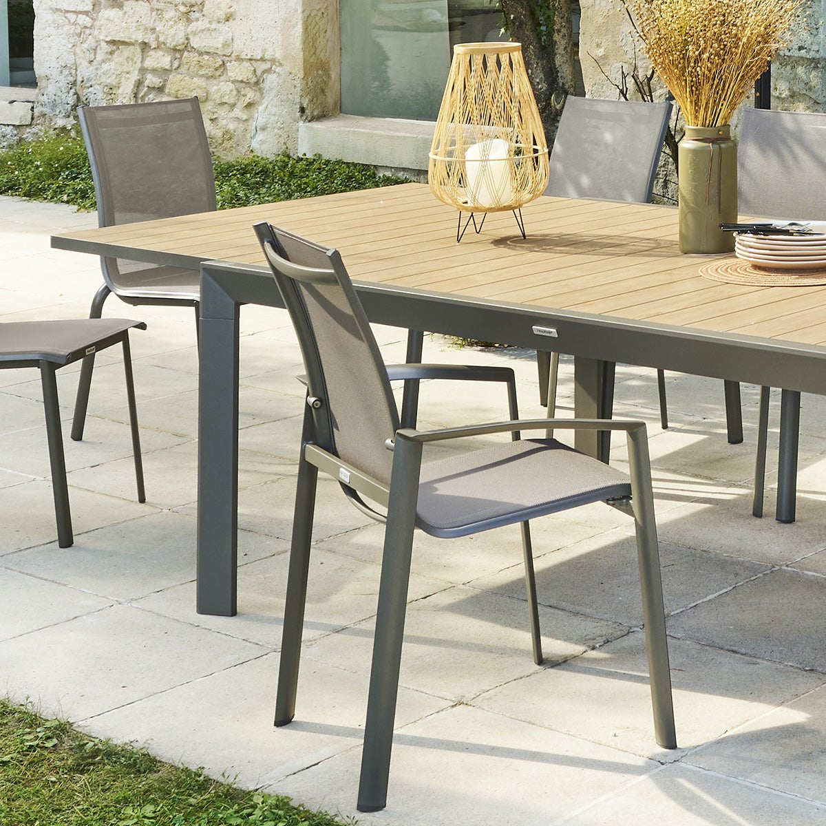 Hespéride Poltrona da giardino impilabile 