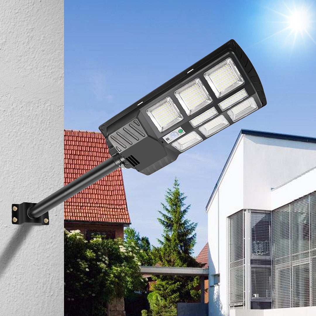 4x Lampa Solar­na Zewnętrzna 300W z Pilotem, Kinkiet LED IP67 6500K, Czujnik Ruchu, Oświetlenie Ogrodu Dziedzińca Ulicy