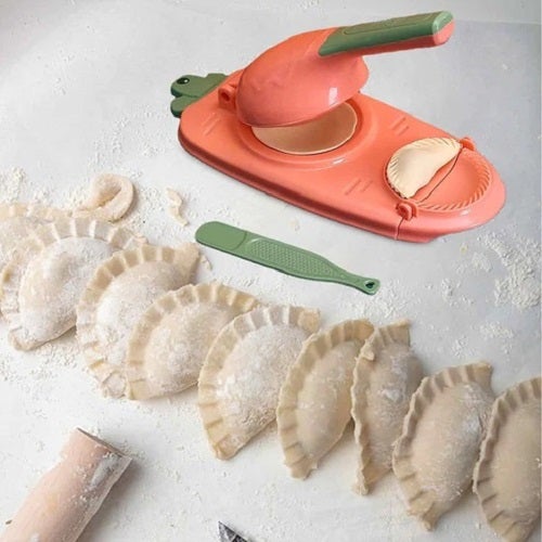 Macchina Per Ravioli Russi A 61 Fori In Lega Di Alluminio: Fai Tanti Ravioli Tutti Insieme, In Modo Facile E Veloce! Perfetta Per Ristoranti O Per Chi Ama Cucinare In Grandi Quantità.