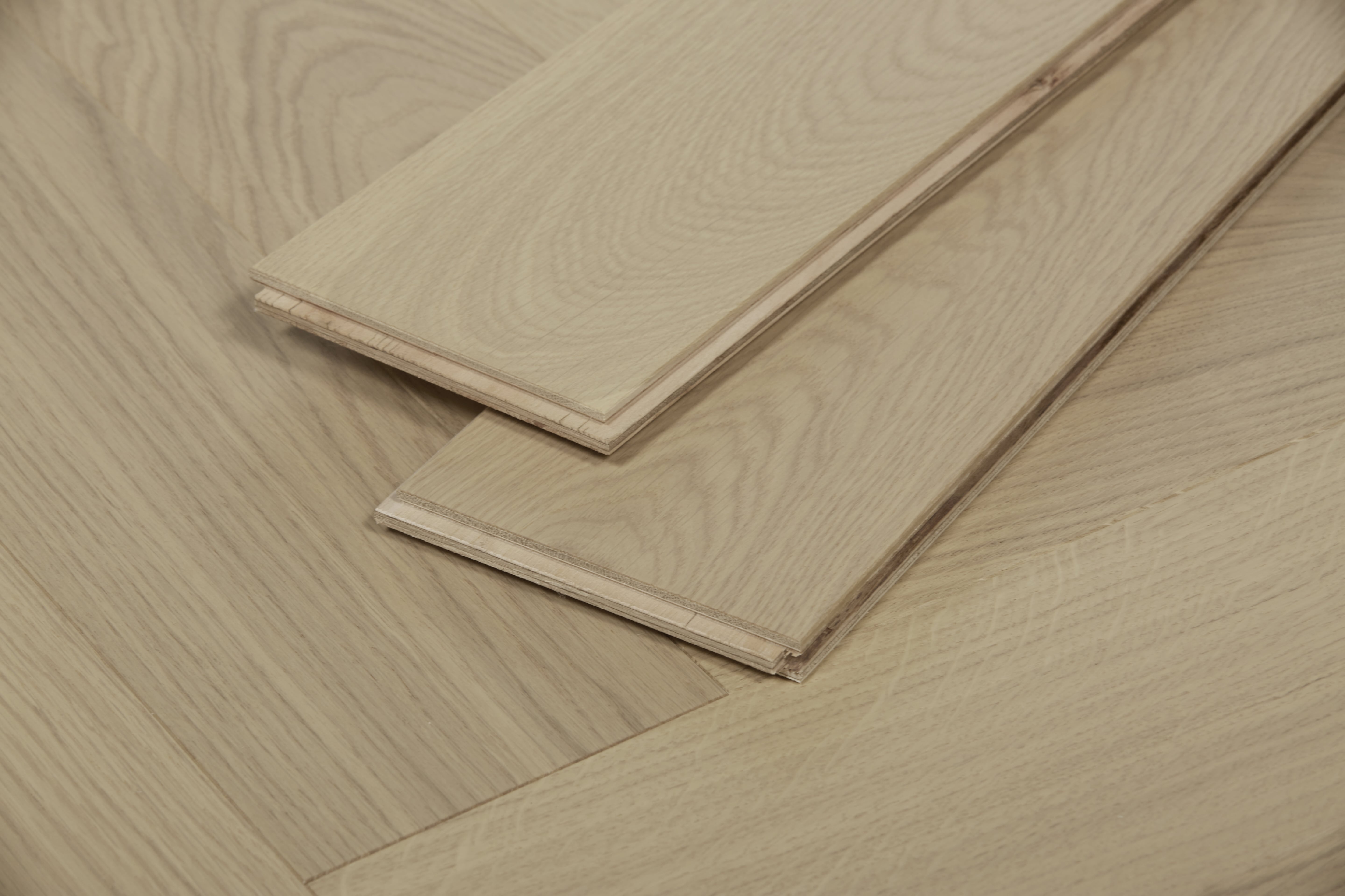 Parquet Contrecollé Baton-Rompu 15/3mm : Ghost Chêne Vernis Mat / PEFC - 3