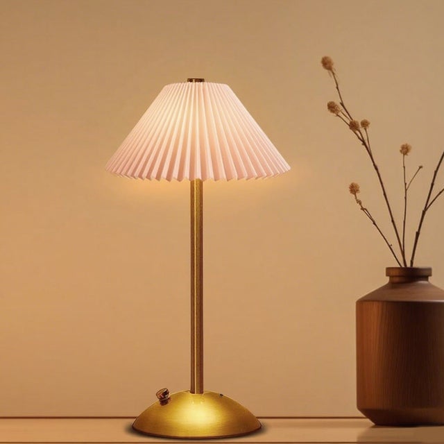Lámpara de mesa retro con relieve francés para dormitorio lámpara de mesa alta plisada lámpara de noche de tela estampada luz de noche avanzada enrosa