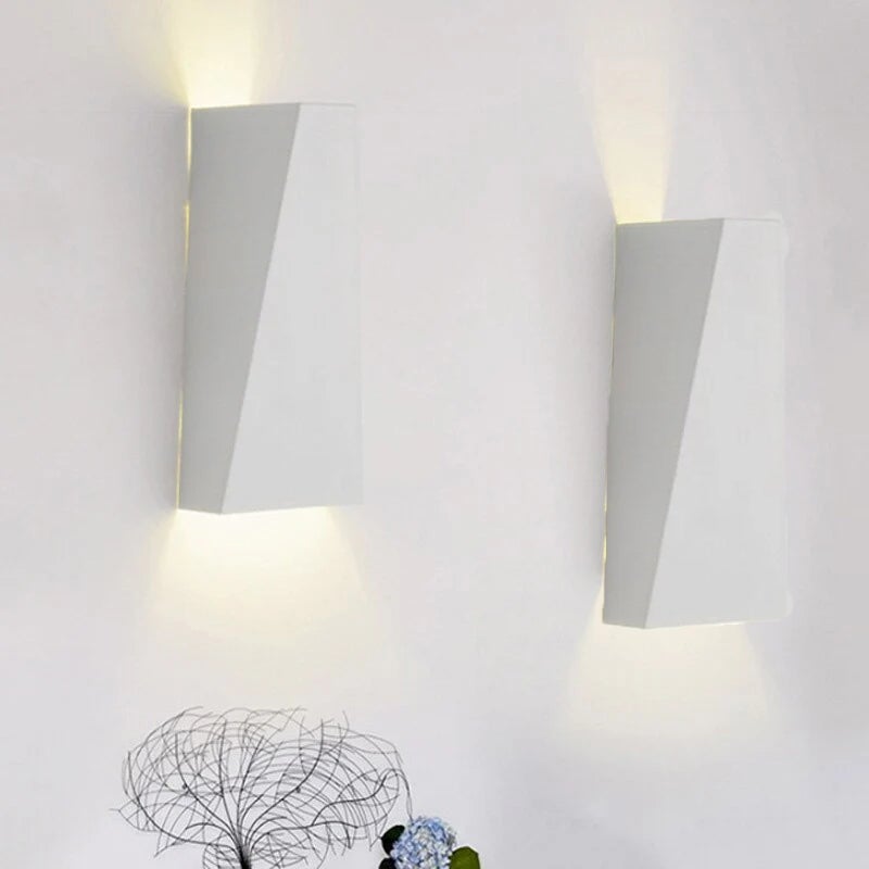 2 kinkiety LED do baru, na dziedziniec, ganek, do ogrodu, na taras, 10 W, wodoodporne IP65.