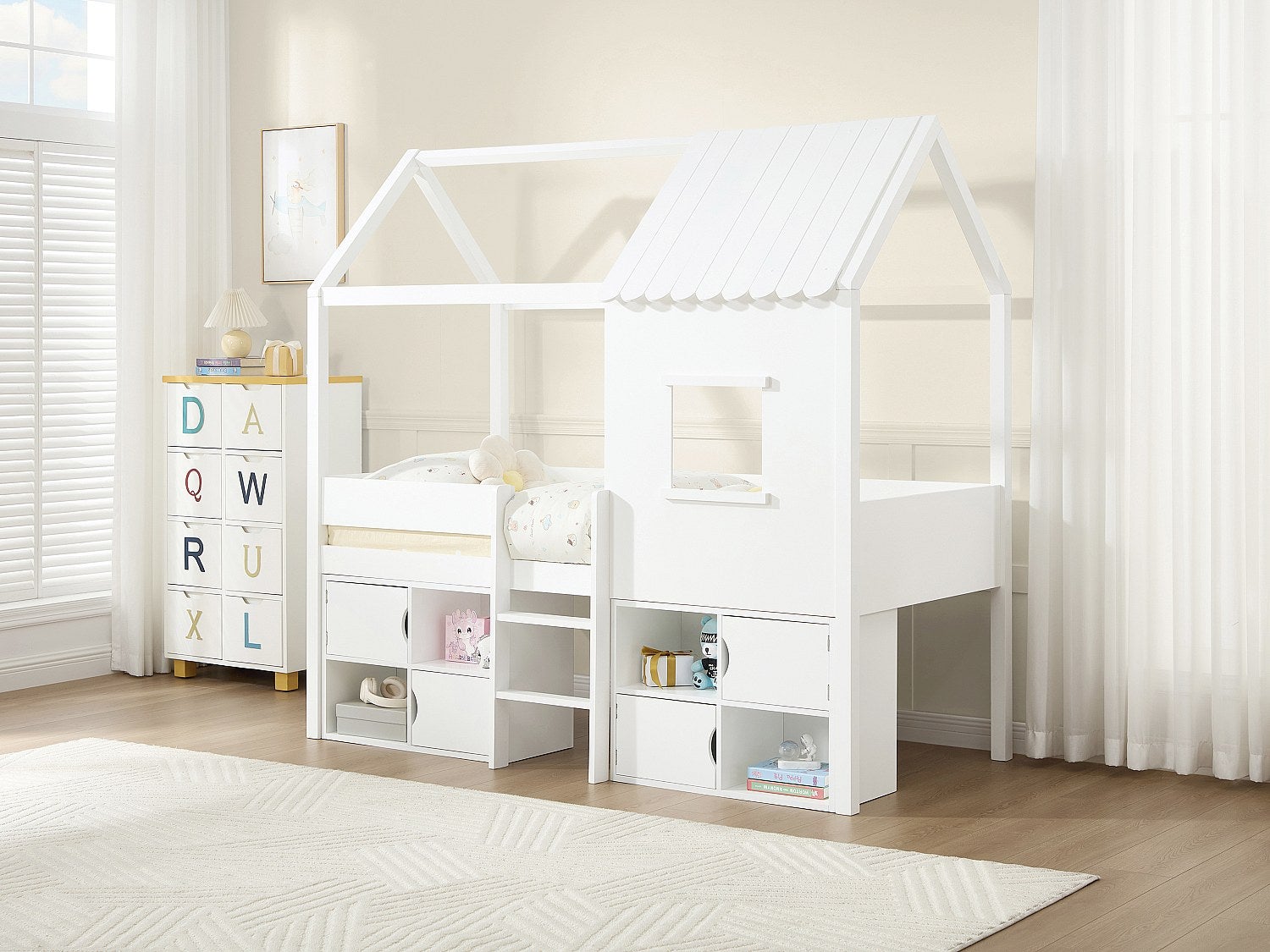 Łóżko podwyższone domek 90 x 190 cm - Drewno sosnowe i MDF + Materac - Biały – VALESKIA