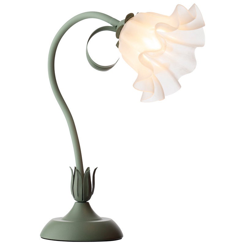 Living Design Lampe De Table Avec Fleurs Bleues Et Blanches Peintes À La Main Et Base En P... | Home Depot Canada