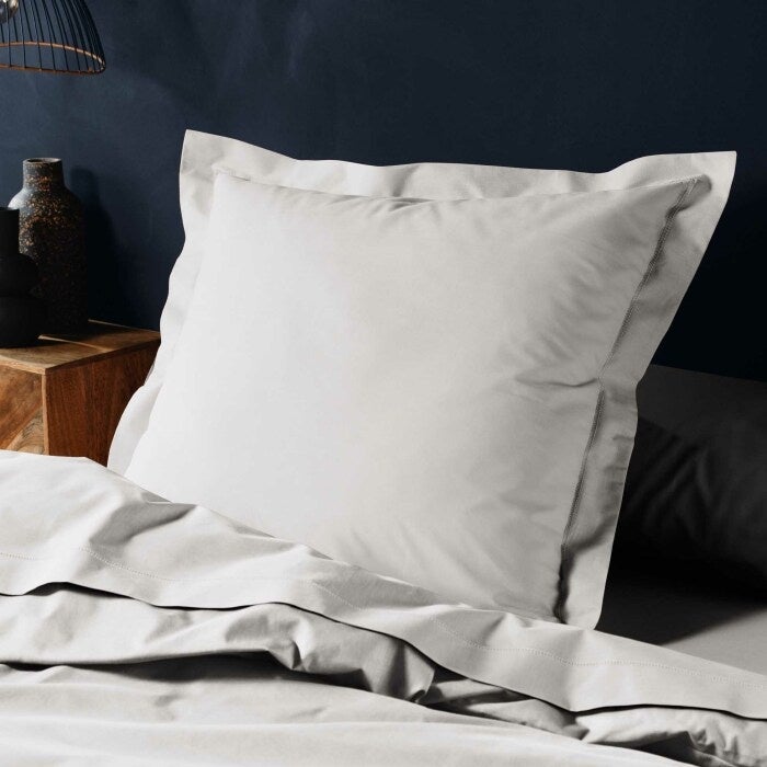 Taie d’oreiller 63 x 63 cm coton 57 fils Lina Blanc – Volant plat avec point bourdon - 4