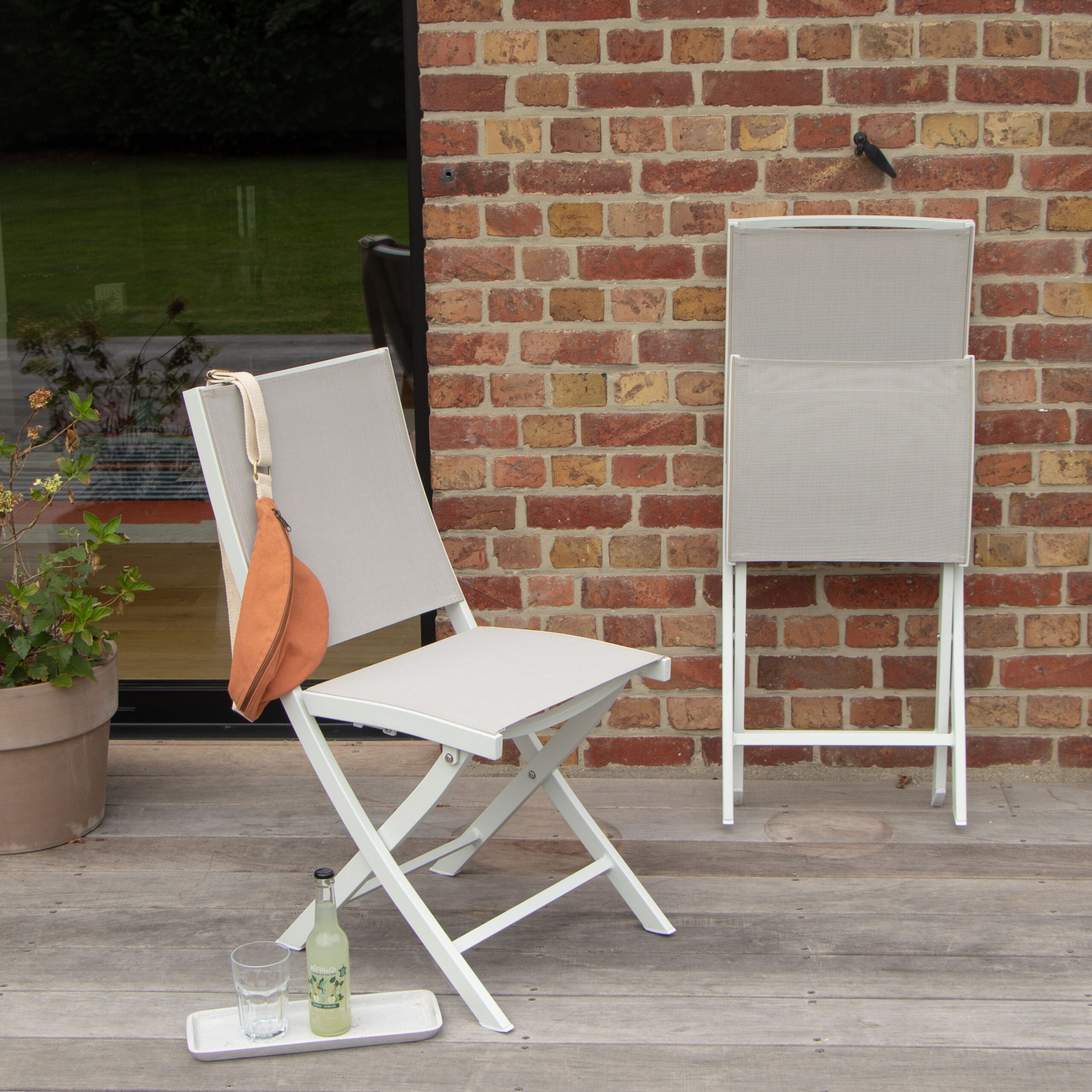 Chaises pliantes White Star en aluminium blanc, assise textilène grise ...