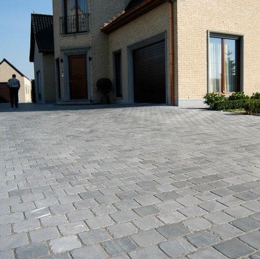Pavés Pierre bleue Vietnam - patiné - PIERRE ET PARQUET - 10 x 10 x ép. 2,5 cm - 5