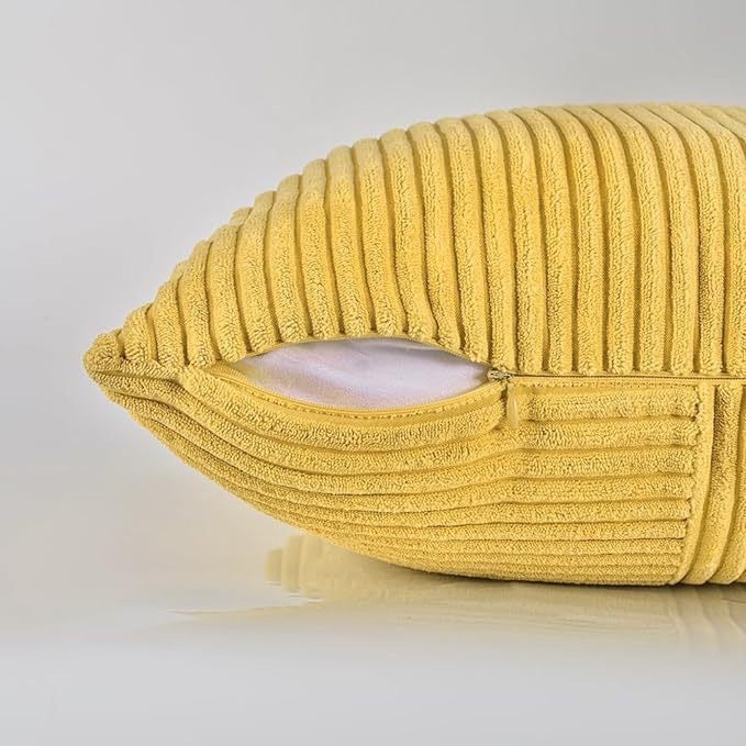 Housse de coussin en velours côtelé jaune 45x45 cm, rayée, moderne, décorative pour salon, chambre, canapé. - 3