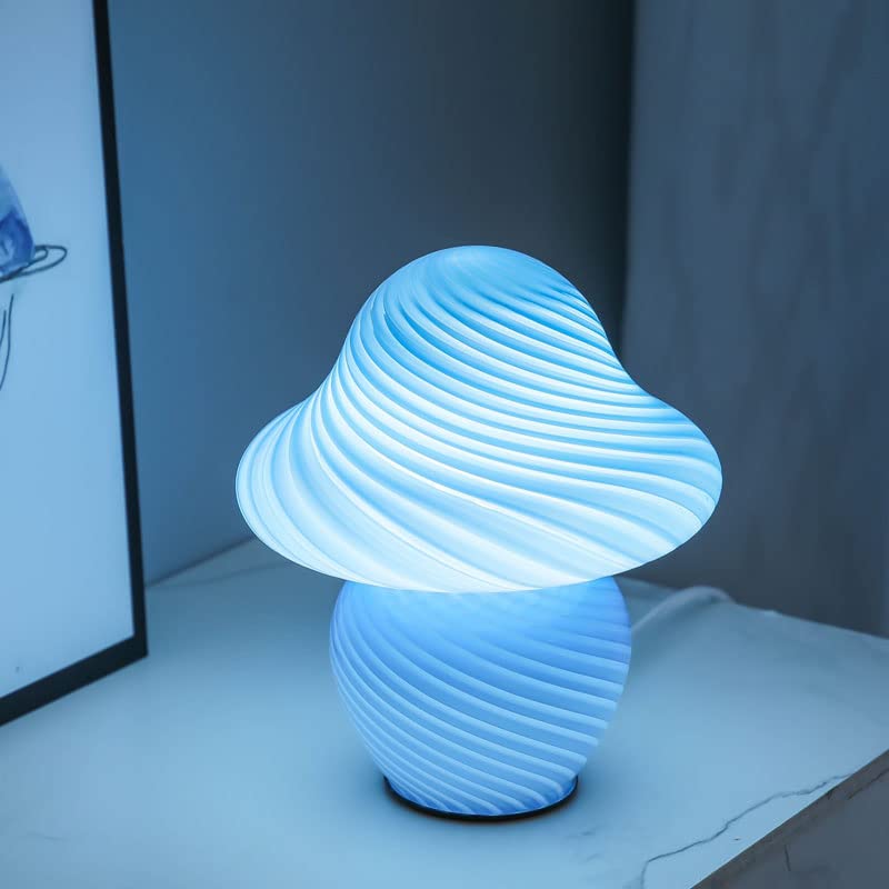 Lampada da tavolo in rattan in bambù E14, lampada da comodino con spina e interruttore, stile retrò, naturale, lampada da lettura realizzata a mano, paralume in tessuto con cavo da 1,5 m