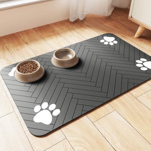 Set 2 Tappetini Assorbenti Per Ciotole In Diatomite – Antiscivolo, Asciugatura Rapida 50x30 Cm, Per Cani E Gatti, Colore Marrone/Grigio