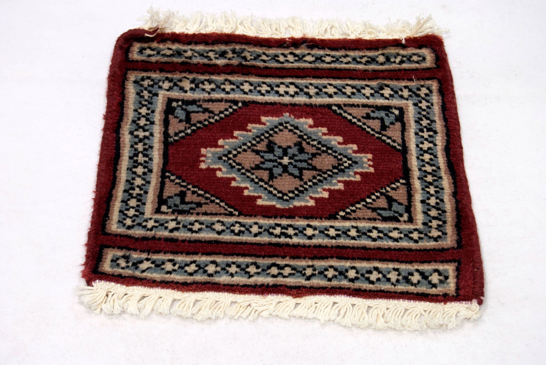 Mały dywan z wełny merynosów Islamabad - 30x30 cm (GalleriaFarah1970)