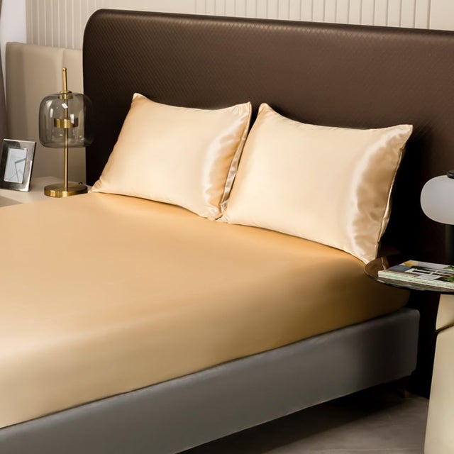 Deux taies d'oreiller lisses et brillantes de 50 x 75 cm