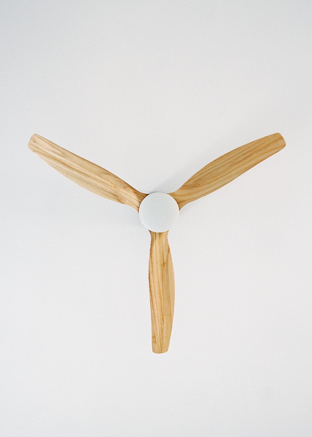 CREATE - WIND CALM M - Ventilateur de plafond silencieux 40W avec pales techniques en ABS Ø132cm avec eclaraige sans wifi - 8