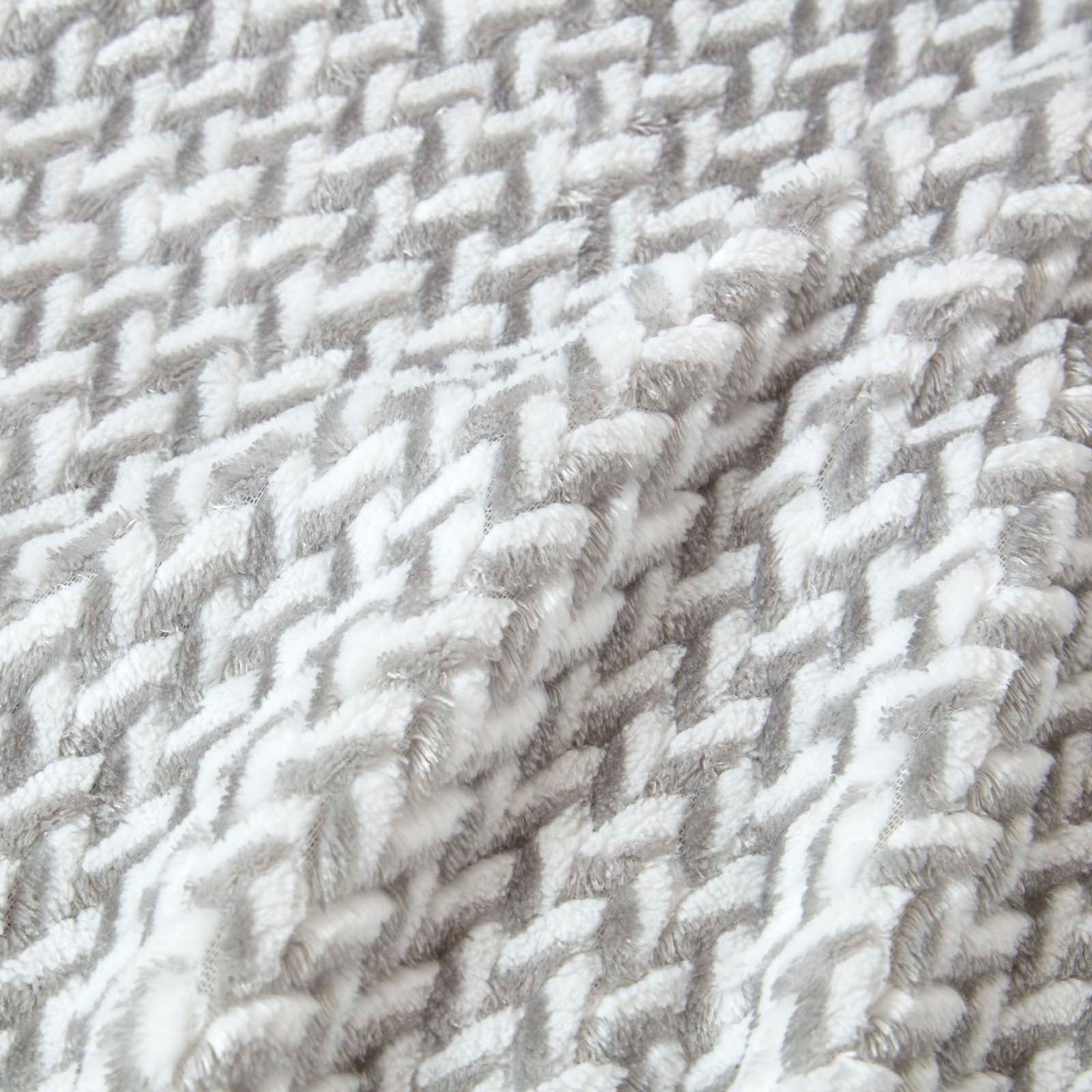 Homescapes Plaid Polaire Gris Mora à motif chevrons, 200 x 230 cm - 4
