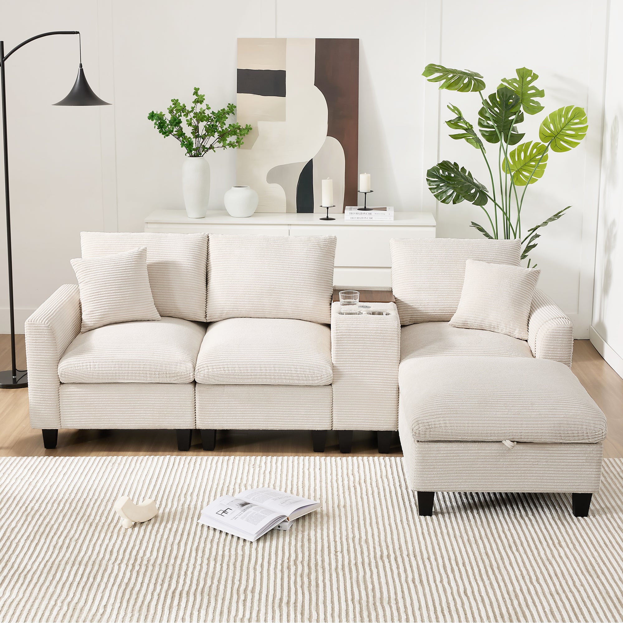 Nowoczesna sofa - z konsolą - 2 uchwyty na kubki - port ładowania USB - kieszenie na podłokietnikach - z poduszkami - beżowa - 2