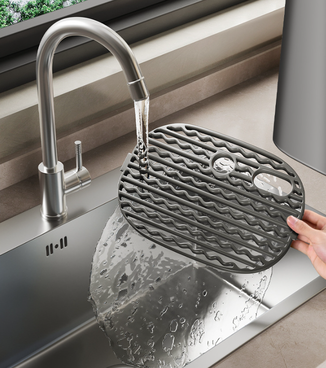 Soporte de cuchillos de cocina compacto de aluminio negro con escurridor y almacenamiento seguro 22×17×12 cm - 7
