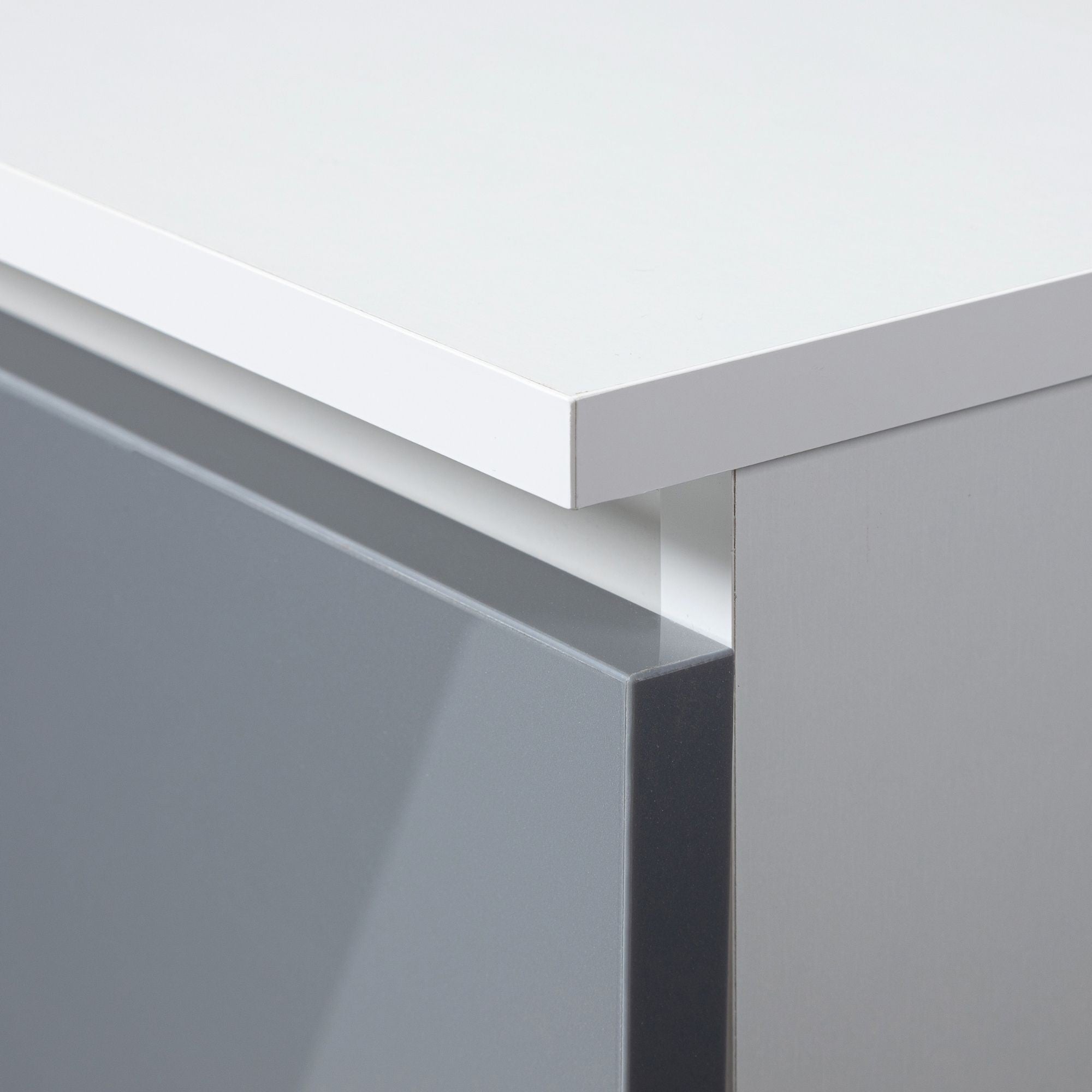 Stolik nocny: 2 szuflady, biały | metaliczny połysk, szer.: 60 cm, wys.: 55 cm, gł.: 40 cm. - 4