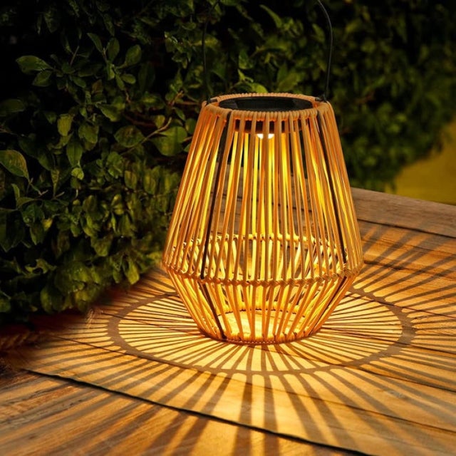 Faroles de ratán para exteriores, alimentados por energía solar, para colgar o colocar en el suelo, iluminación decorativa para el jardín.