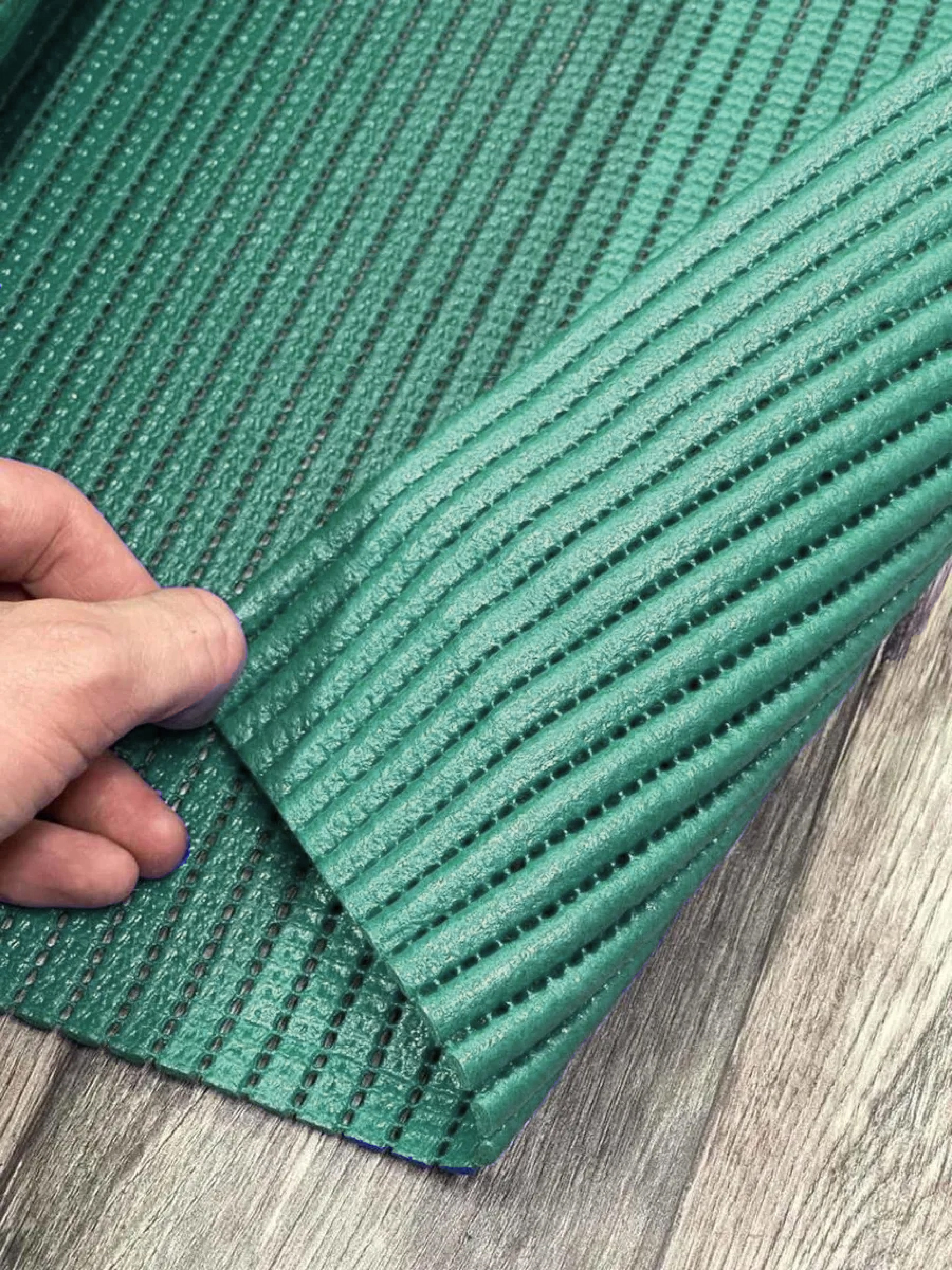 Tapete multiuso antiderrapante por metro 65 cm de largura verde Resistente à água fácil de limpar Ideal para cozinha pia ou piscina - 2