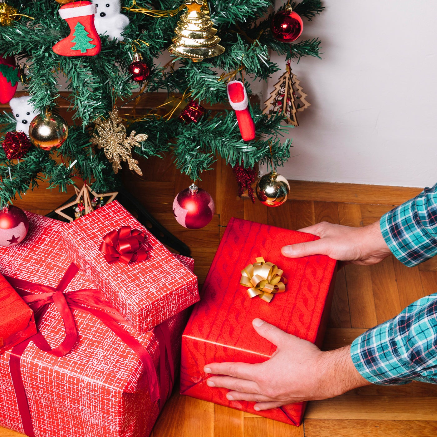 AITSSE- Árbol de Navidad Artificial Verde ,Árbol de PVC Ignifugo, Ramas Abatibles 180 cm de Alto - 5