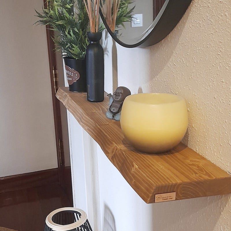 Mensola Sospesa In Legno Di Olmo Marsmiles 76,2 Cm – Naturale, Con Bordo Vivo, Staffa Nascosta, Capacità 34 Kg, Per Parete
