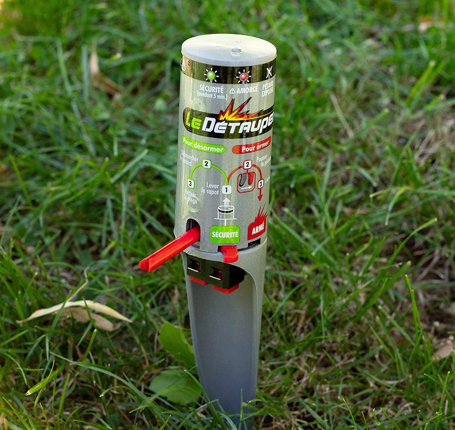 Kit Anti Taupes - Valise DETAUPEUR + 8 Recharges - Piege Anti Taupes et Rats Taupiers - Utilisable sous la pluie et en toute Sécurité - 4