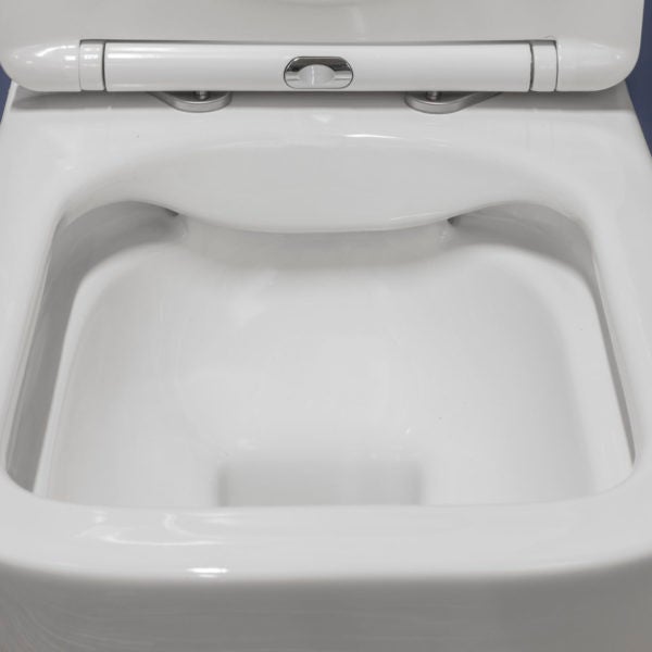 Miska WC podwieszana biała Tinos z deską wolnoopadającą duroplast KERRA - 2