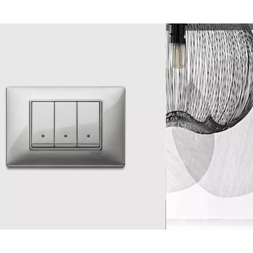 Gunsan Visage Cornice Per 2 Prese E Interruttore Dimmer – Colore Argento, 153x82x10,7 Mm