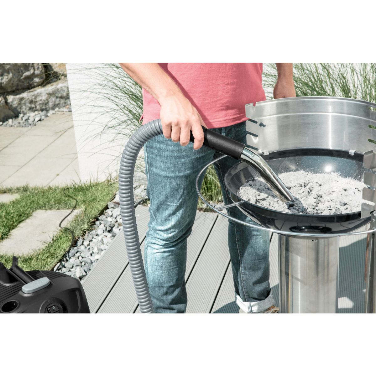 Kärcher Aspirateur Cendres AD 2 - Puissant, 14L, décolmatage filtre intégré pour cheminée et poêle - 7