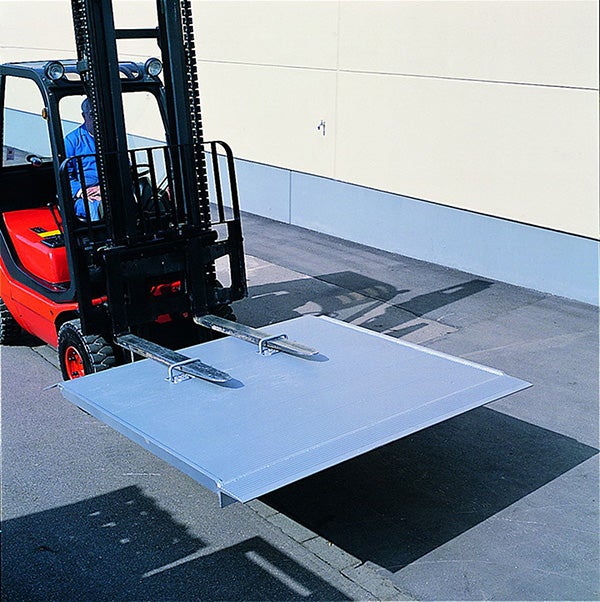 Rampe de quai - Longueur 2235 / Largeur 1250mm - Charge max 1800kg - Vendue à l'unité - HF08 - 5