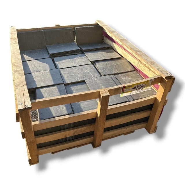 Palette de 49,28 m2 (700 pièces) de dalles rectangulaires en ardoise noire de 32x22 cm + 1 boîte de crochets