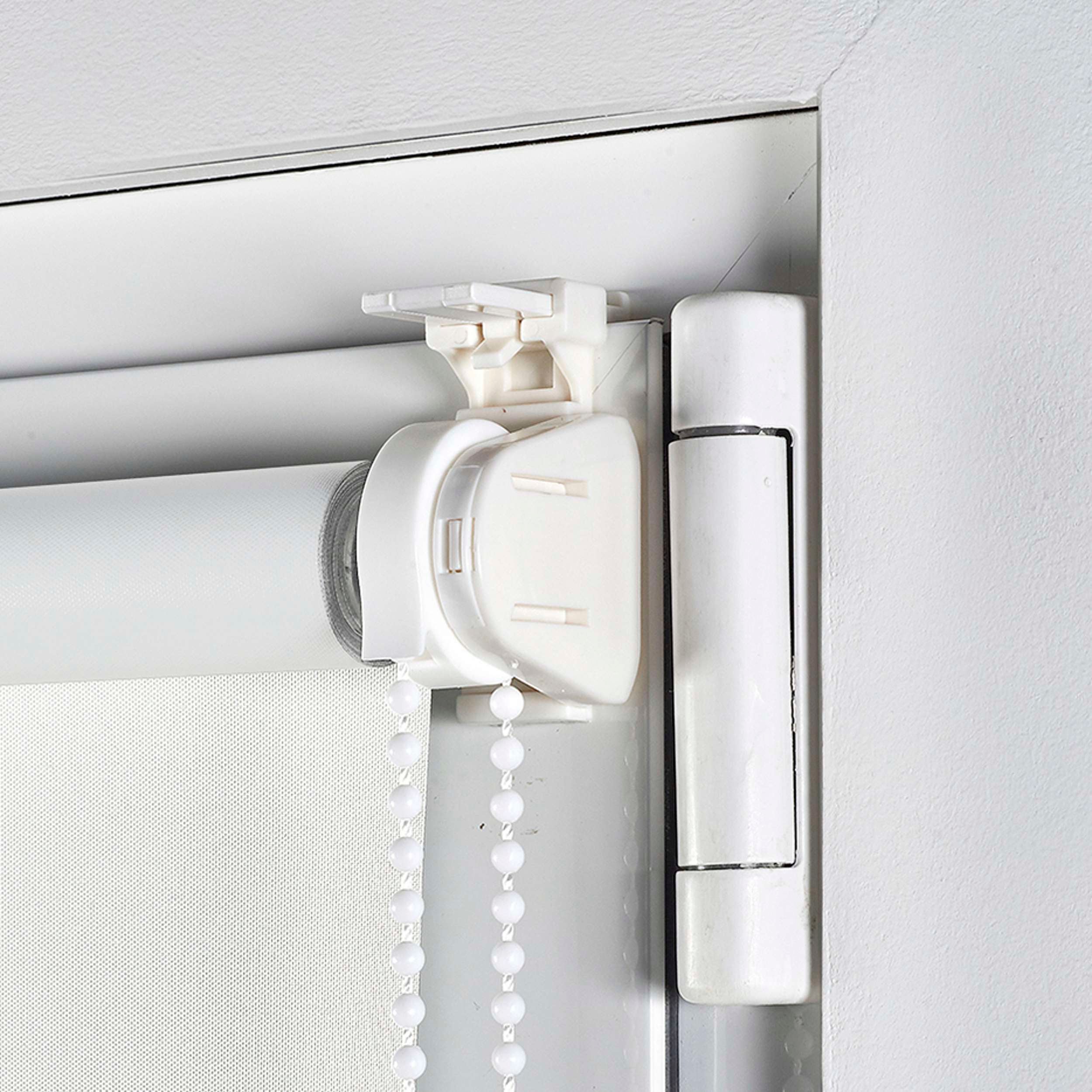 Estore de rolo blackout EasyFix, instalação de persiana sem furação branca 75x180 cm - 4