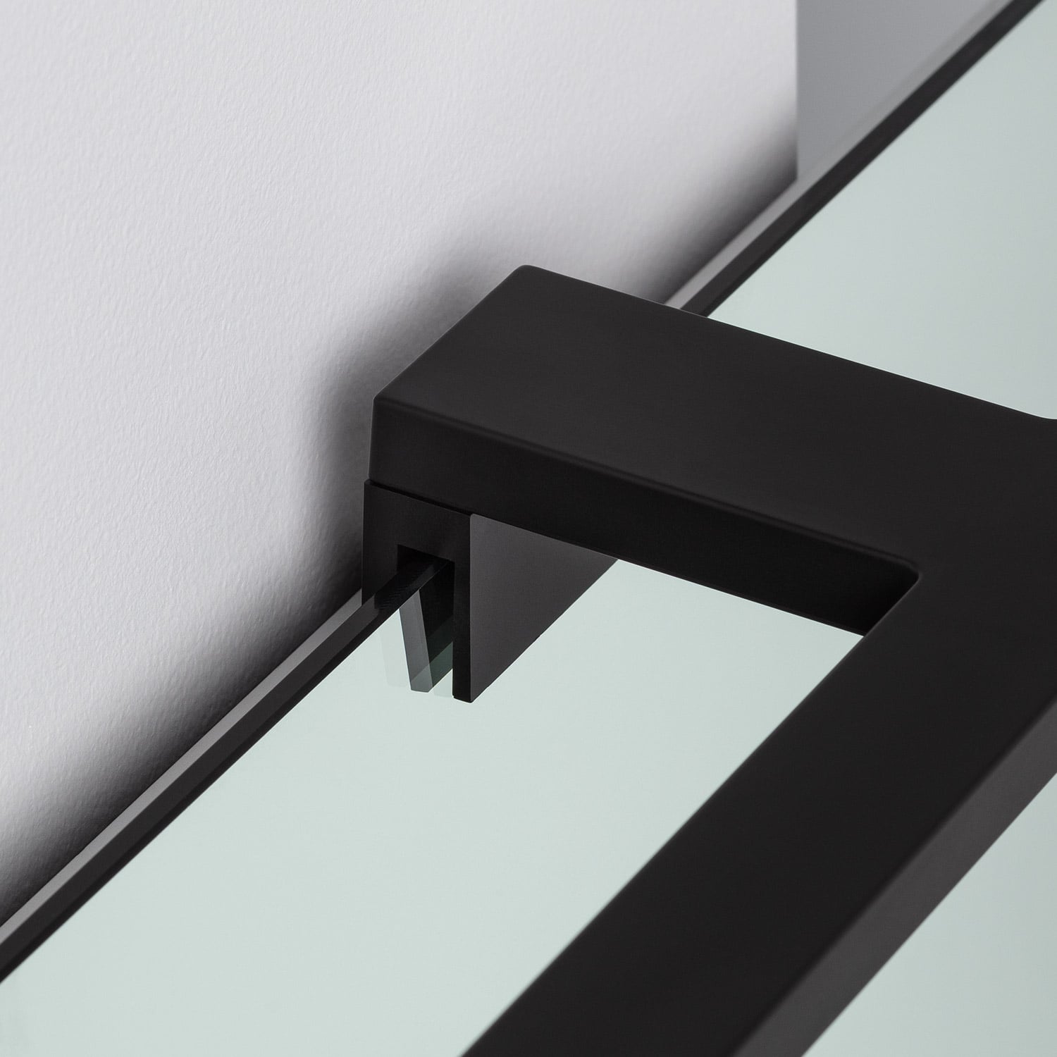 Aplique LED para Espejo de Baño Carl 5 W 6000 K Blanco Frío | Negro | Instalación sobre espejo para iluminación frontal uniforme en - 2