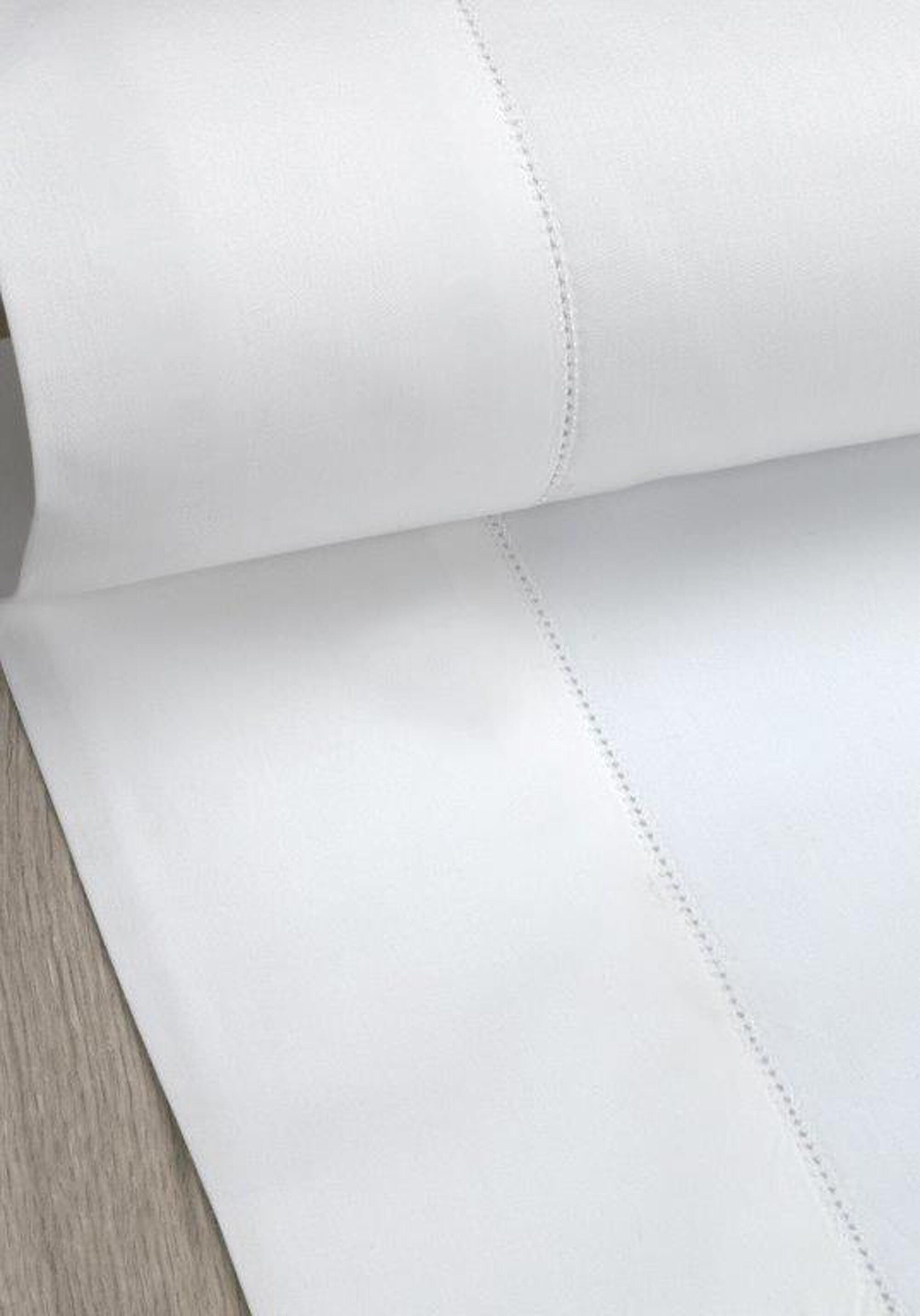 Drap de dessus Vainica en percale 200 fils blanc pour lit de 135 cm - 2