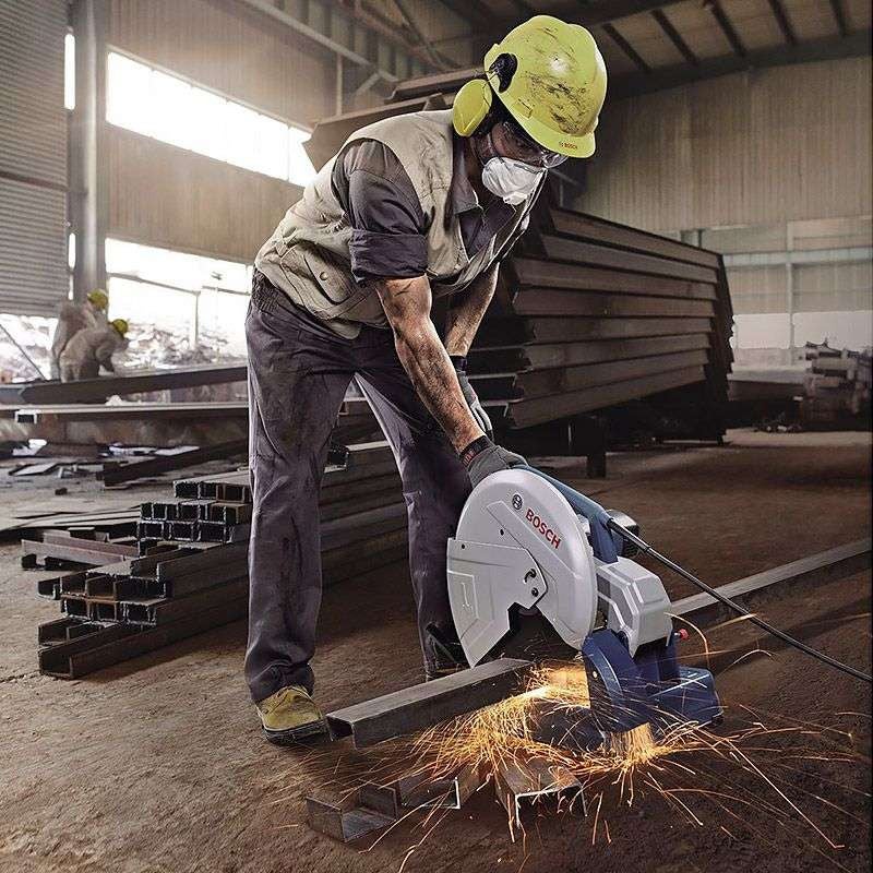 Scie à métaux BOSCH 0601B37200 - GCO 14-24 J Professional 2400W - Ø 355mm - 5