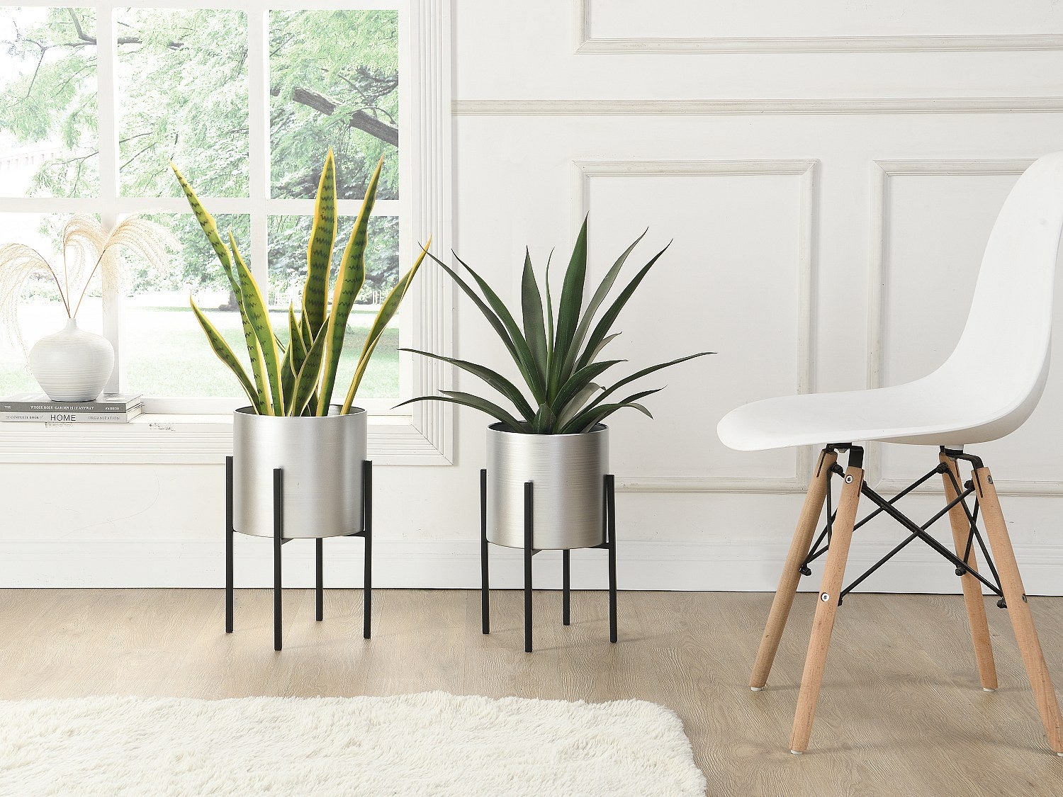 Zestaw 2 kwietników metalowych na nóżkach - śr. 25 x wys. 39 i śr. 23 x wys. 35,5 - Srebrny i czarny - EDMEE