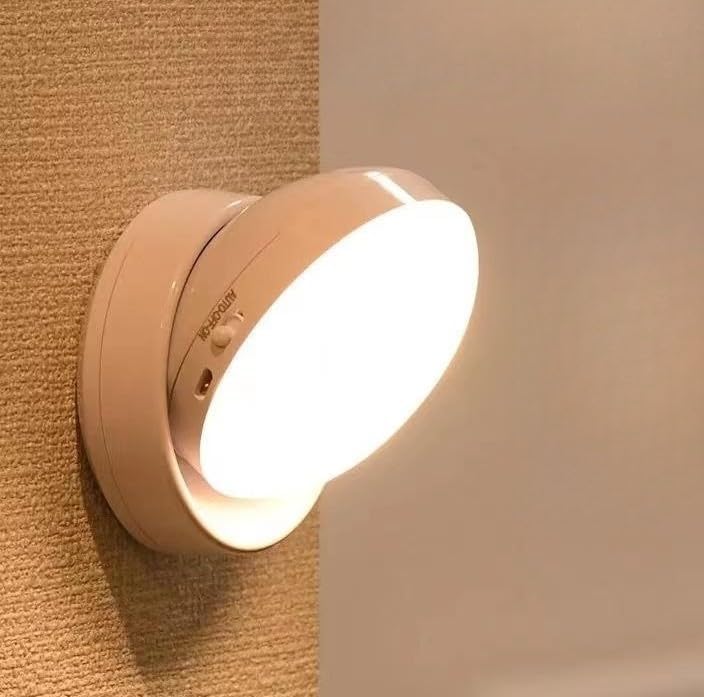 Wewnętrzna lampa z czujnikiem ruchu, obrotowa lampa LED z czujnikiem, ładowalna do sypialni, ciepłe białe światło