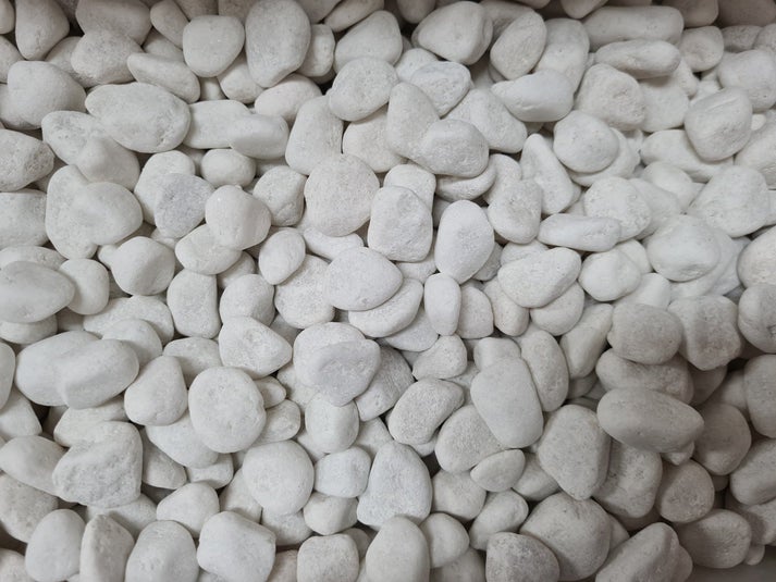 Canto Rodado Blanco Especial 10-20 mm (99 %) 20 Kg| Piedra Decorativa para Jardín y Macetas - 4